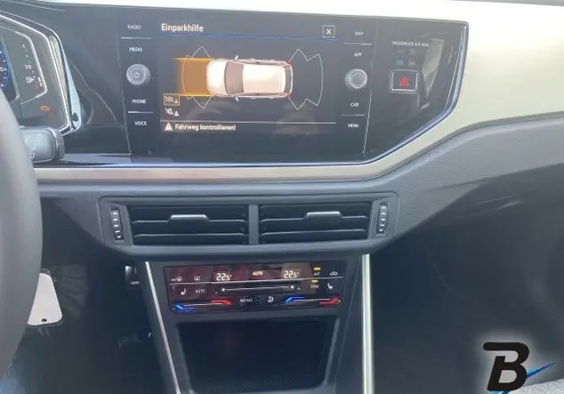 Angebotsdetails Volkswagen Polo 1.0 TSI Move IQ Light App ParkAss Cockpit Grau