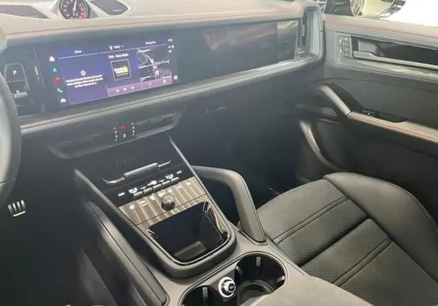 Angebotsdetails Porsche Cayenne GTS ++sofort verfügbar++ Schwarz