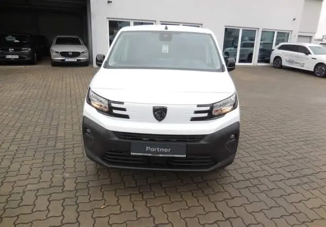 Angebotsdetails Peugeot Partner L2 BlueHDi 130 EAT8*Kamera-NAVI* Kaolinweiß