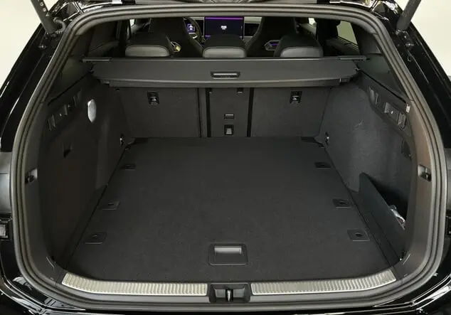 Angebotsdetails Volkswagen Passat 2,0 TDI SCR R-Line Grenadillschwarz Metallic