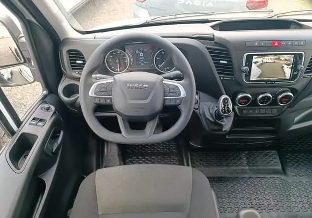 Angebotsdetails Iveco Daily Wohnmobil La Marca Iveco Van weiss