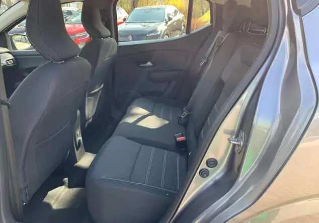 Angebotsdetails Dacia Sandero Journey TCe 90 Automatik Grau