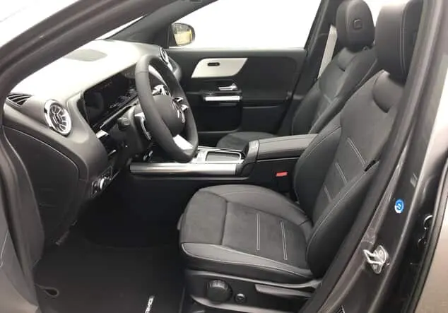 Angebotsdetails Mercedes-Benz GLA 200 ++sofort verfügbar++ Metalliclack mountaingrau