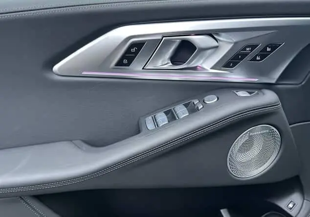 Angebotsdetails BMW XM Bowers&Wilkins 23
