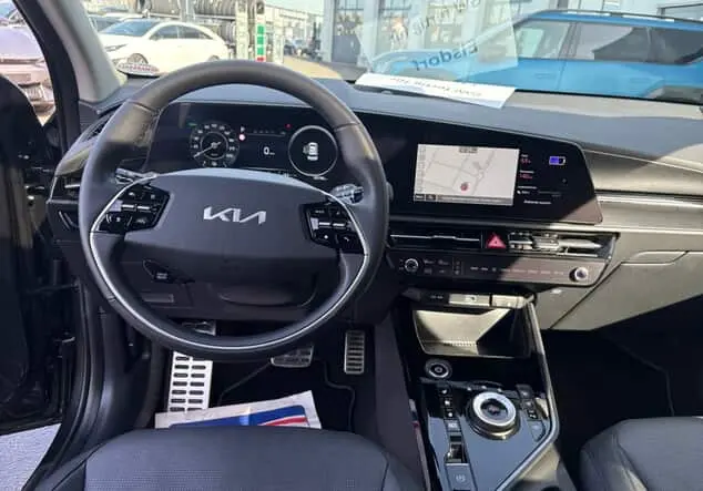 Angebotsdetails Kia Niro EV Inspiration Wärmepumpe DriveWise Technik Relax Sound Glasdach Grau