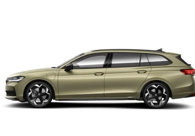 Angebotsdetails Skoda Superb Skoda Superb Combi Sportline 1.5 TSI iV 150 kW (204 PS) 6-Gang-DSG Plug-in-Hybrid Ice Tea Beige Metallic