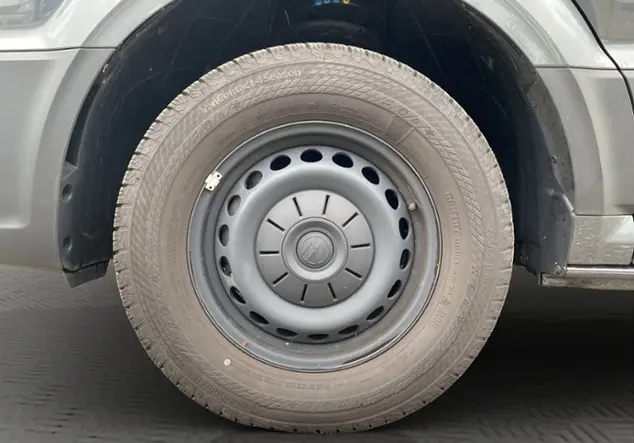 Angebotsdetails Volkswagen Grand California California 600 2.0 TDI MR KLIMA NAVI Grau (Indiumgrau Metallic)