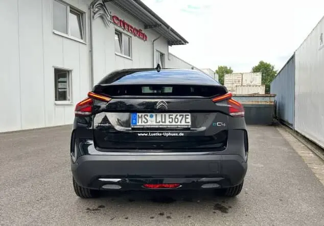 Angebotsdetails Citroen eC4 136 Shine Perla-Nera-Schwarz