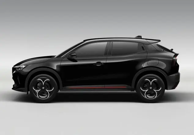 Angebotsdetails Alfa Romeo Junior Alfa Romeo Junior Ibrida Speciale 1.2 MHEV 6-Gang-eDCT Nero Tortona