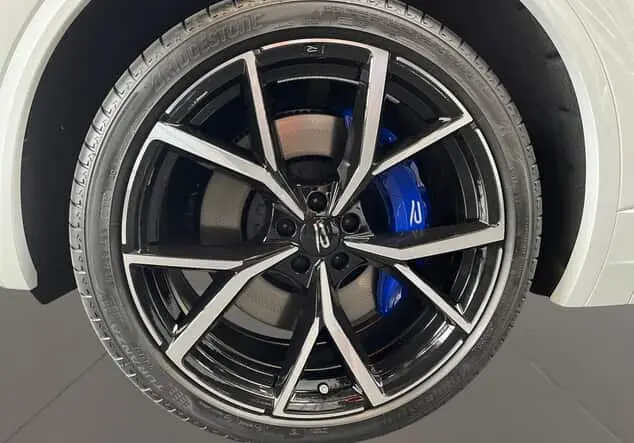 Angebotsdetails Volkswagen Touareg eHybrid 3.0 TSI 4motion ++sofort verfügbar++ OryxweiÃ perlmutteffekt