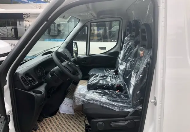Angebotsdetails Iveco Daily Rückfahrkamera Ladungssicherung Weiß