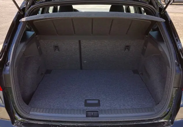 Angebotsdetails Seat Arona FR 1.0 TSI 85 kW (116 PS) 6-Gang Schwarz