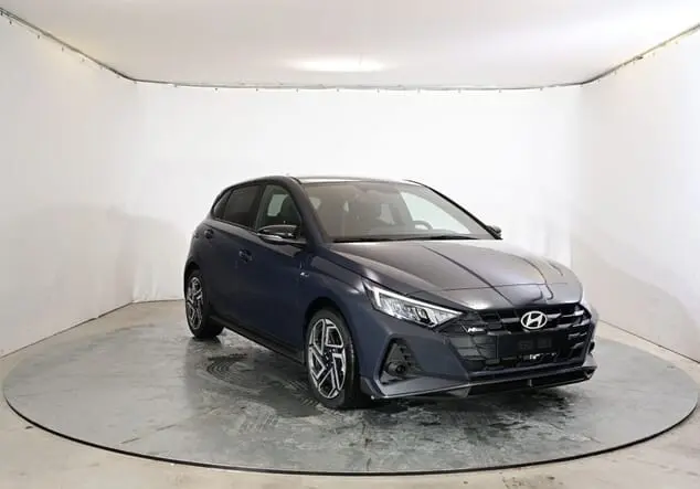 Angebotsdetails Hyundai i20 Hyundai i20 N-Line FL 1.0 T-GDI 74 kW (100 PS) 7-Gang-DSG Aurora Gray Pearl