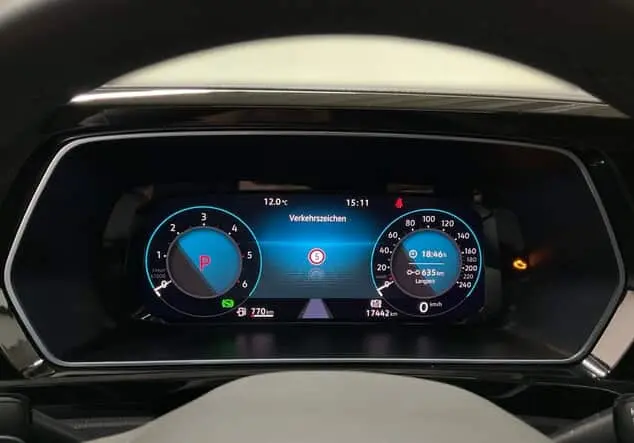 Angebotsdetails Volkswagen Caddy Caddy MAXI CALIFORNIA 2.0TDI 122PS ACC.AHK.STHZG.KAMERA.PANO.NAVI+VC.LED.SHZ Copper Bronze Metallic