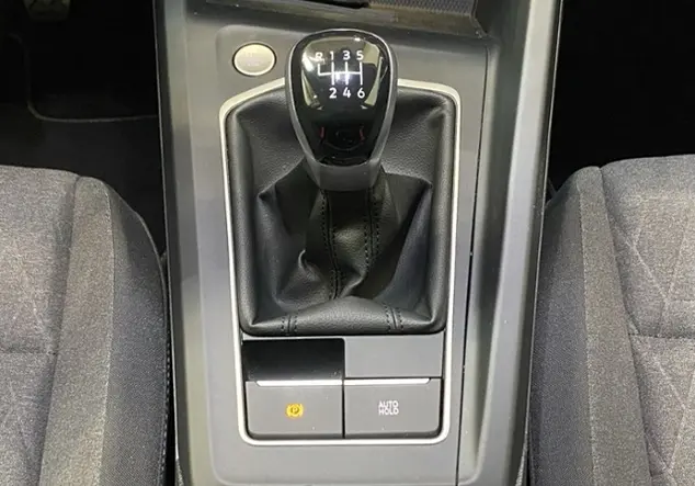 Angebotsdetails Volkswagen Golf VIII Var. 1.5 TSI Life / Blau (Crystal Ice Blue Metallic)