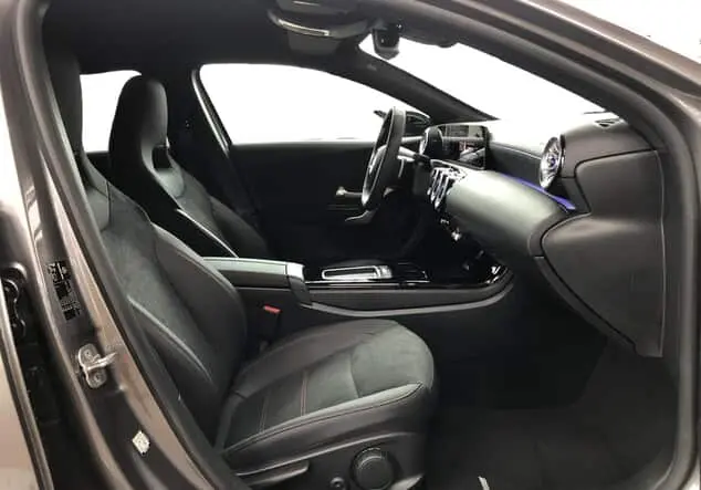 Angebotsdetails Mercedes-Benz A 180 ++sofort verfügbar++ Graulack mountaingrau