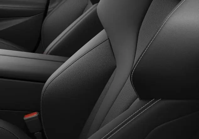 Angebotsdetails BMW 5er-Reihe 550e xDrive A Black Sapphire metallic