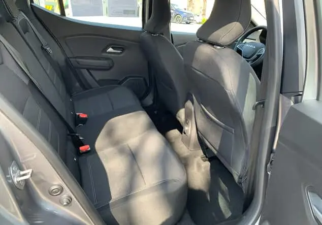 Angebotsdetails Dacia Sandero Journey TCe 90 Automatik Grau