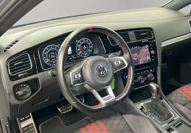 Angebotsdetails Volkswagen Golf VII 2.0 TSI GTI TCR / Grau (Pure Grey)