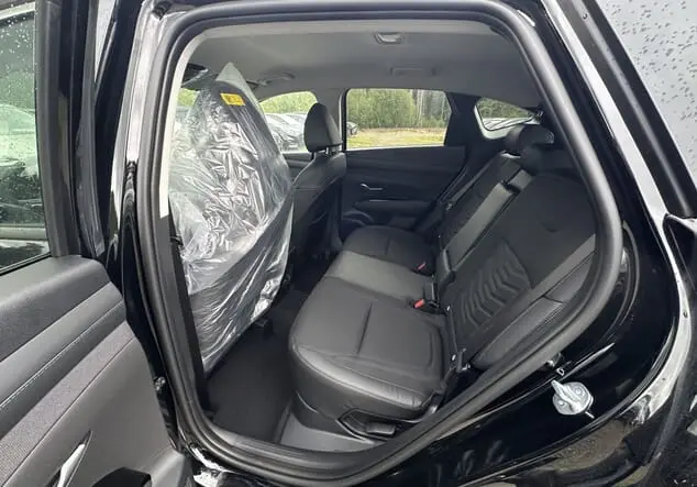 Angebotsdetails Hyundai TUCSON Hyundai Tucson GO! Plus 1.6 T-GDi HEV 6-Gang Automatikgetriebe 4WD Abyss Black