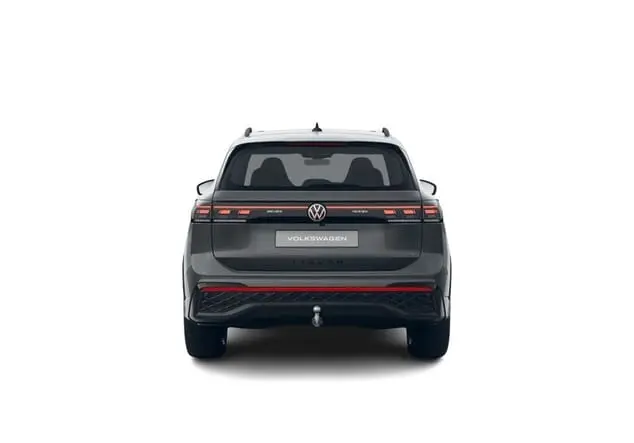 Angebotsdetails Volkswagen Tiguan Volkswagen Tiguan R-Line 1.5 TSI 110 kW (150 PS) 7-Gang-DSG Urano Grau