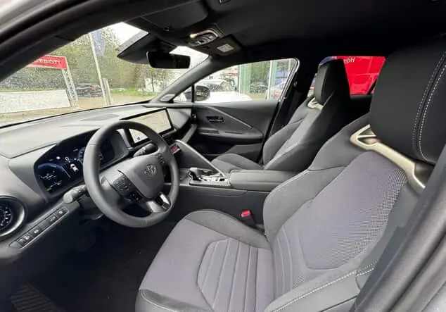 Angebotsdetails Toyota C-HR C-HR - 2,0 l Hybrid 4x2 Lounge CVT shimmering silver metallic / Dach schwarz