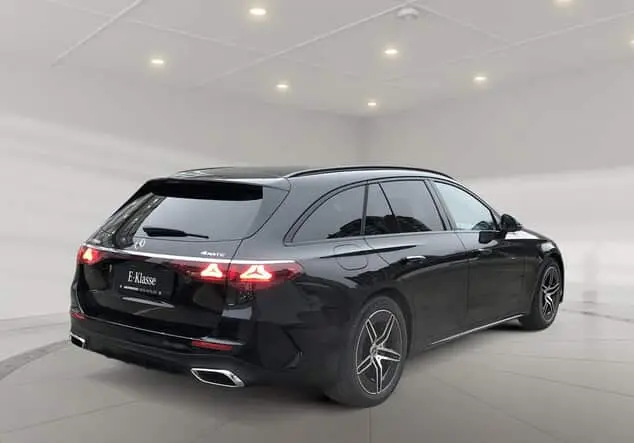 Angebotsdetails Mercedes-Benz E 220 d 4MATIC T-Modell Night Paket Schwarzlack obsidianschwarz