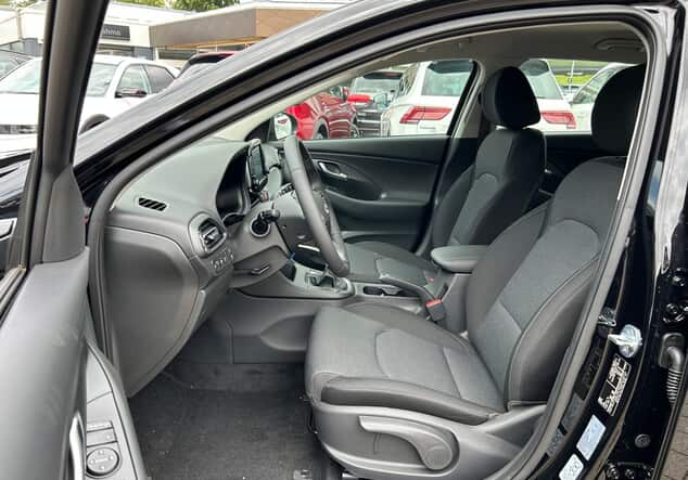 Angebotsdetails Hyundai i30 1.0T SELECT !!!SOFORT!!! CARPLAY+KAMERA+PDC Phantom Black