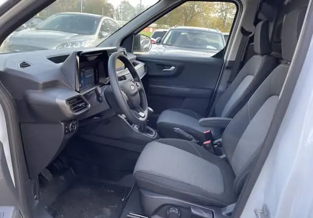 Angebotsdetails Ford Transit Courier Trend*AppLink*PDC*Klima* Frost Weiß