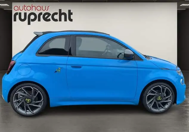 Angebotsdetails Abarth 500e Scorpione Blau