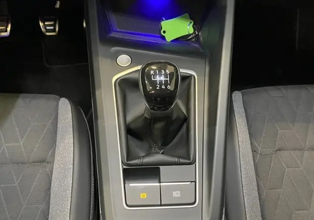 Angebotsdetails Volkswagen Golf VIII Variant 1.5 TSI Goal / Blau (Crystal Ice Blue Metallic)