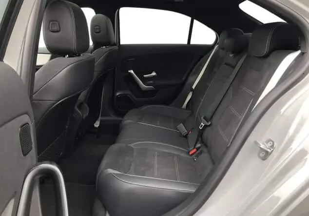 Angebotsdetails Mercedes-Benz A-Klasse 200 Limousine ++ verfügbar ab 15.03.2026 ++ Grau manufaktur lack manufaktur alpingrau uni