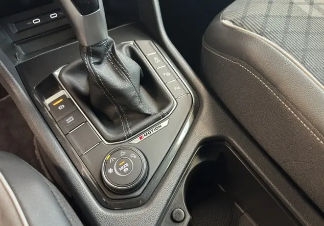 Angebotsdetails Volkswagen Tiguan 2.0TDI R-Line 4Motion IQ-Drive Rf Grau (Delfingrau Metallic)
