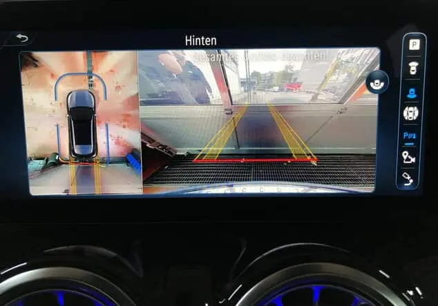 Angebotsdetails Mercedes-Benz GLA 220 4MATIC ++sofort verfügbar++ Metalliclack kosmosschwarz