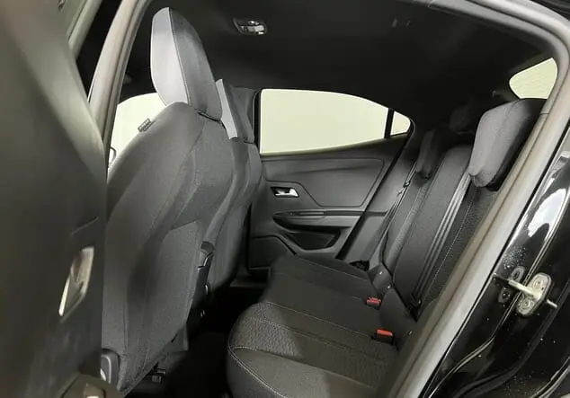 Angebotsdetails Opel Mokka Opel Mokka Edition 1.2 Direct Injection Turbo 96 kW (130 PS) 8-Gang Automatikgetriebe Karbon Schwarz Metallic