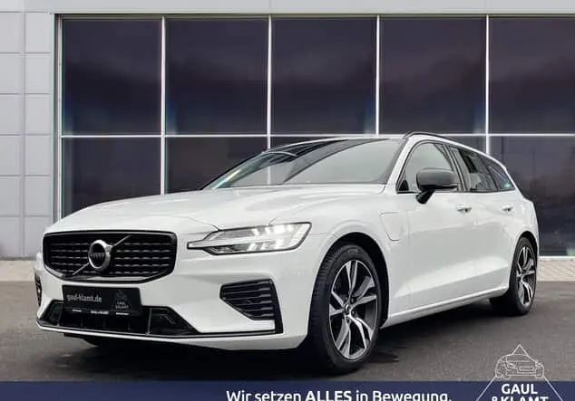 Angebotsdetails Volvo V60 R-Design Expression #Plug-In Hybrid Ice White