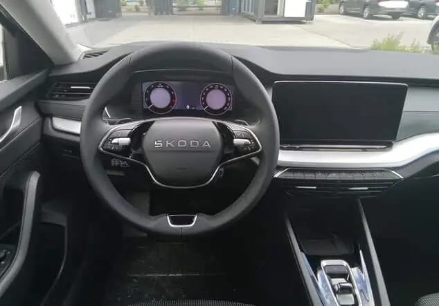 Angebotsdetails Skoda Octavia Combi Business Skoda 1.5 TSI mHEV 110 kW (150 PS) 7-Gang-DSG Graphit-Grau Metallic/Grau