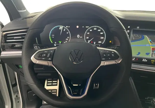 Angebotsdetails Volkswagen Touareg eHybrid 3.0 TSI 4motion ++sofort verfügbar++ OryxweiÃ perlmutteffekt