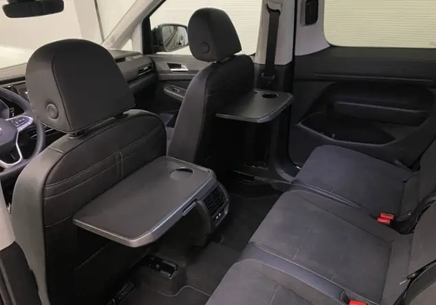 Angebotsdetails Volkswagen Caddy 2.0 TDI Style KR / Schwarz (Deep Black Perleffekt)