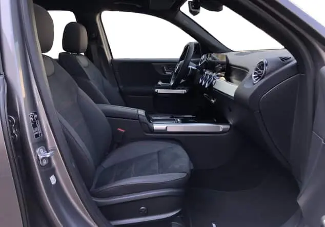 Angebotsdetails Mercedes-Benz GLB 200 d ++sofort verfügbar++ Graulack mountaingrau