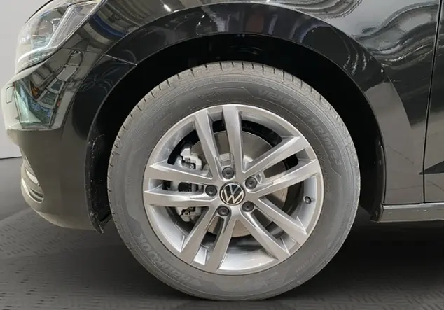Angebotsdetails Volkswagen Touran Comfortline 1.5 TSI KLIMA NAVI AL Schwarz (Grenadillschwarz Metallic)