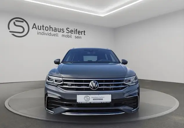 Angebotsdetails Volkswagen Tiguan R-Line 2.0 TDI 4Motion Grau (Delfingrau Metallic)