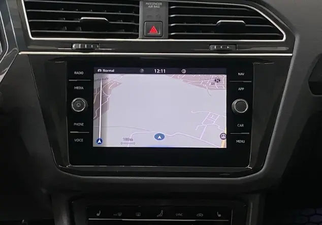 Angebotsdetails Volkswagen Tiguan 2.0 TSI 4Motion Elegance / K Grau (Delfingrau Metallic)
