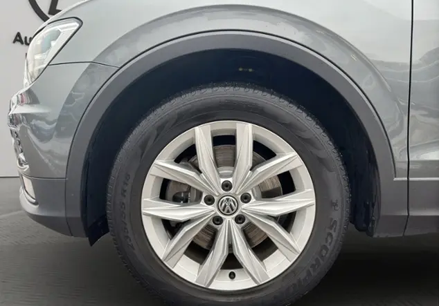 Angebotsdetails Volkswagen Tiguan 2.0 TSI Highline 4Motion Grau (Indiumgrau Metallic)