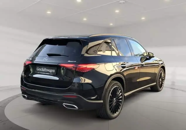Angebotsdetails Mercedes-Benz GLC 300 4MATIC ++sofort verfügbar++ Metalliclack obsidianschwarz