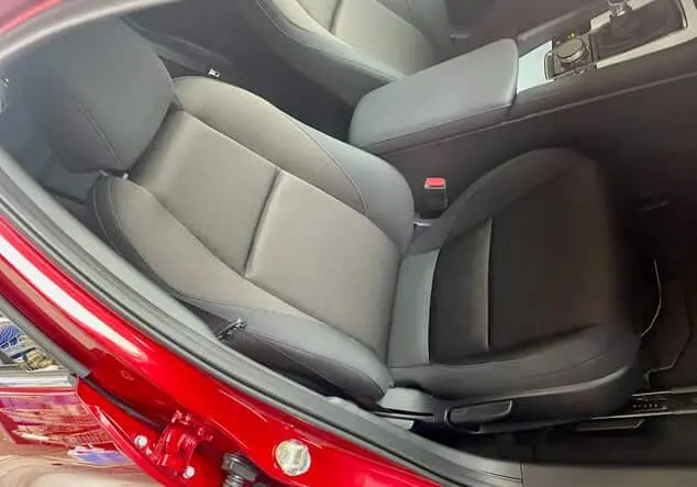 Angebotsdetails Mazda 3 3 150PS EXCLUSIVE*DRIVER+DESIGN* rot