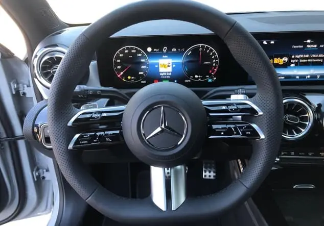 Angebotsdetails Mercedes-Benz A 250 e Manufaktur lack manufaktur alpingrau uni