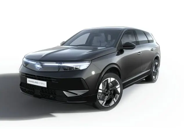 Angebotsdetails Opel Grandland Opel Grandland ULTIMATE Plug-In-Hybrid Systemleistung 143 kW (195 PS) Elektrisches 7-Gang-Doppelkupplungsgetriebe (eDCT) Karbon Schwarz Metallic