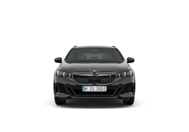 Angebotsdetails BMW i5 xDrive40 Saphirschwarz metallic