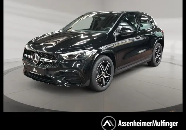 Angebotsdetails Mercedes-Benz GLA 220 4MATIC ++sofort verfügbar++ Metalliclack kosmosschwarz